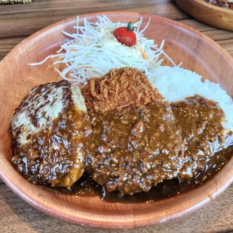 びくドンのメンチカツは全然別物の画像