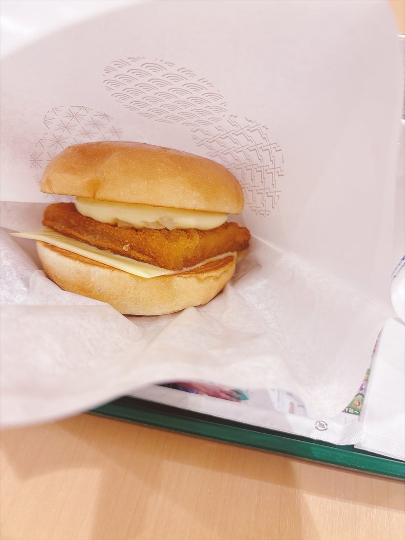 マックのが無くなると聞き食べたモスの画像