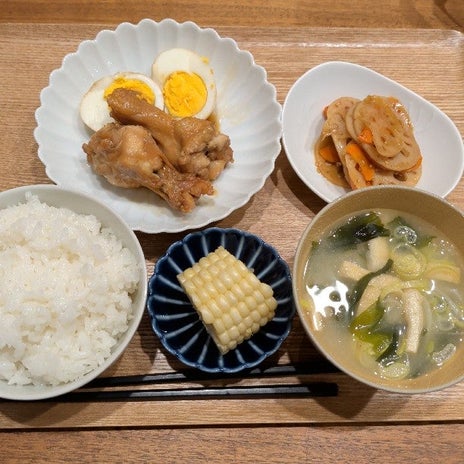 3人分の定期代と駐輪場代の交通費の画像