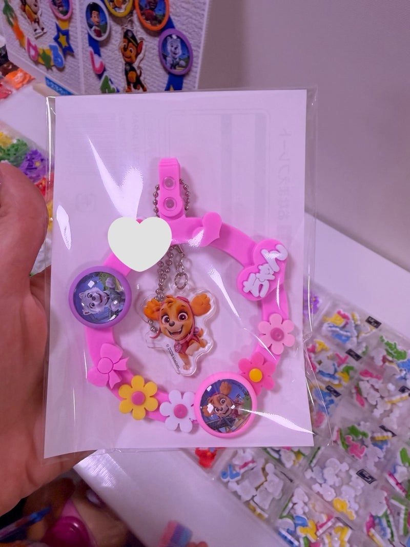 ひらがなが欠品し未完成のプレートの画像
