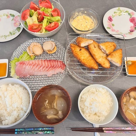 刺身と業務スーパーの白身フライの画像