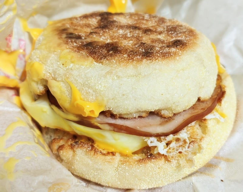 朝マックで無事に買えた4つのおもちゃの画像