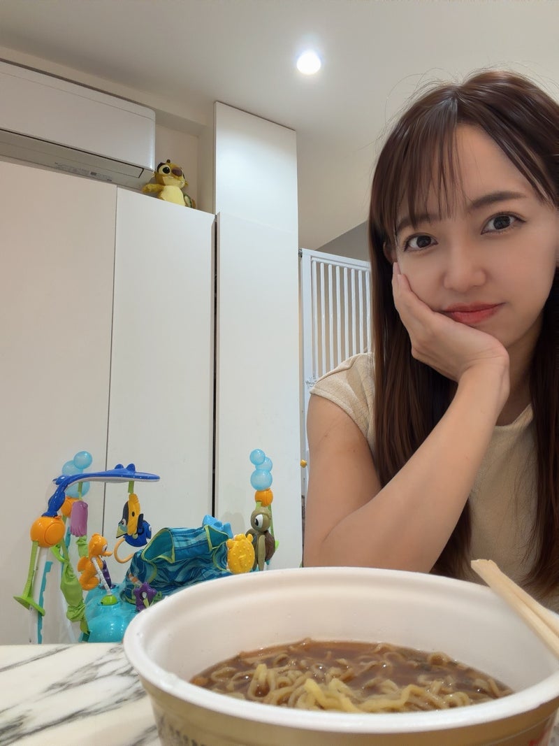 川崎希 おうちでカップラーメンの画像
