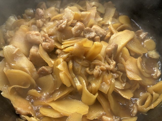 ドッサリ生姜と鶏モモ肉の佃煮の画像