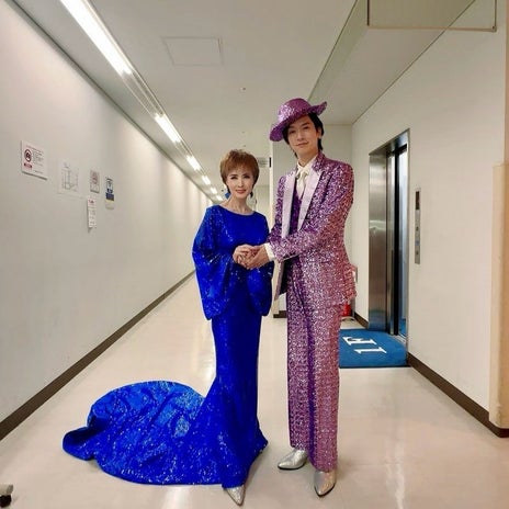 小柳ルミ子 届いた家族4人の写真の画像