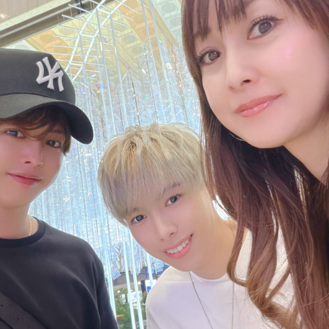 渡辺美奈代 親子3人での韓国旅の画像