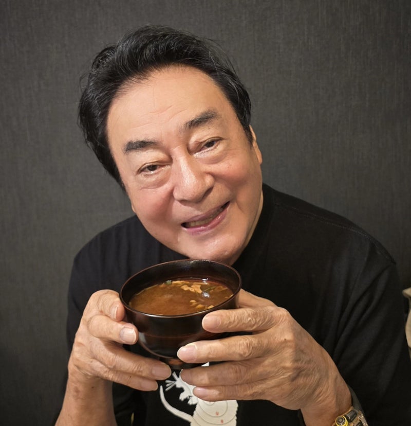 高橋英樹 無事撮影終え食べた味噌汁の画像