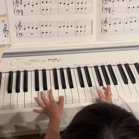 ピアノを習う娘の変化に驚きの画像