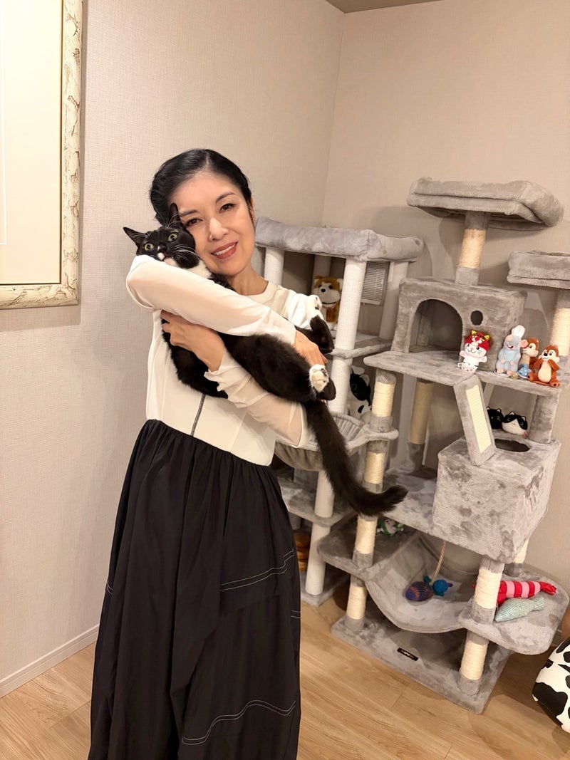 藤あや子 目の前のスカイツリーで興奮の画像