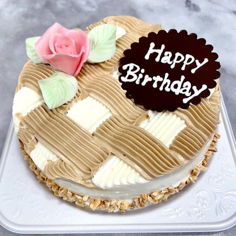 飽きない美味しさの人気バターケーキの画像