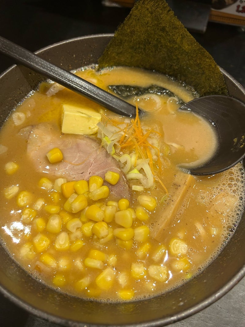 平野ノラ 2個目のアイスとラーメンの画像