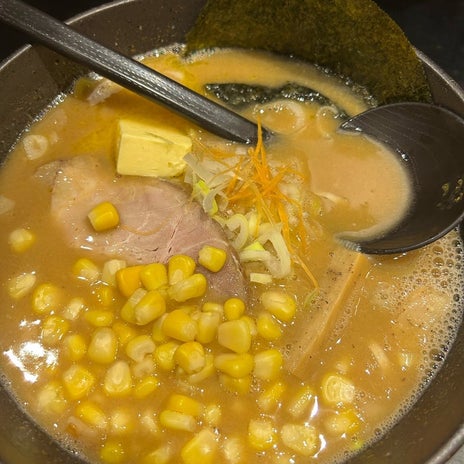 平野ノラ 2個目のアイスとラーメンの画像