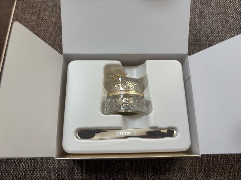 ほうれい線が薄く感じる20万円の品の画像