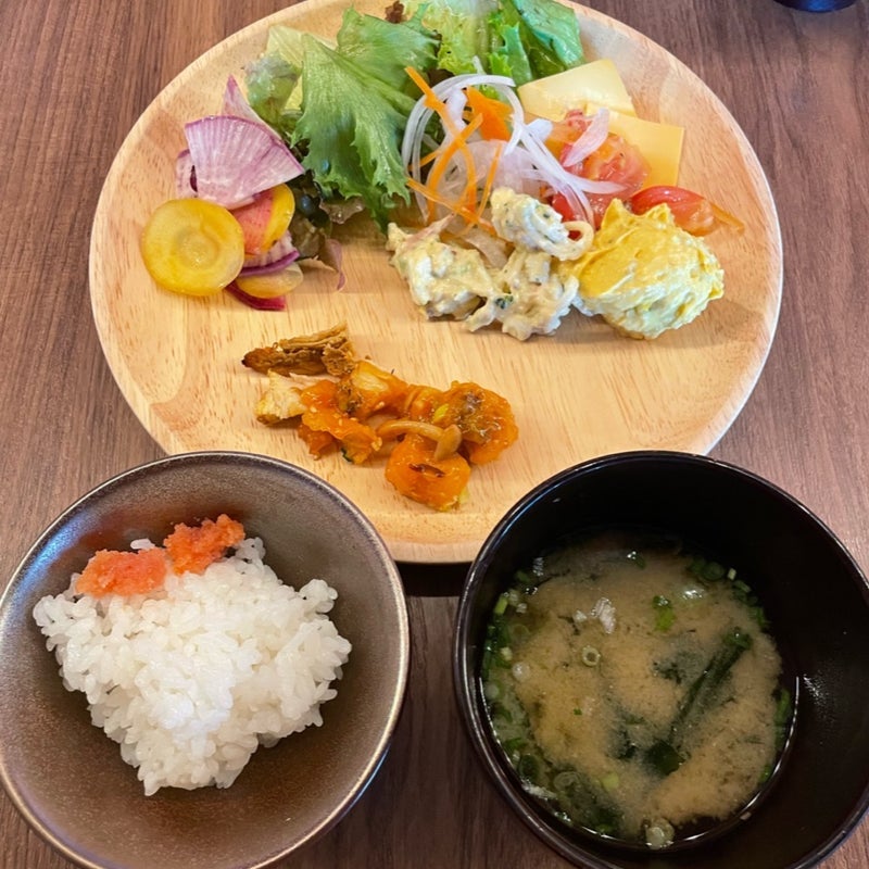 予約した大人気店での3人ランチの画像
