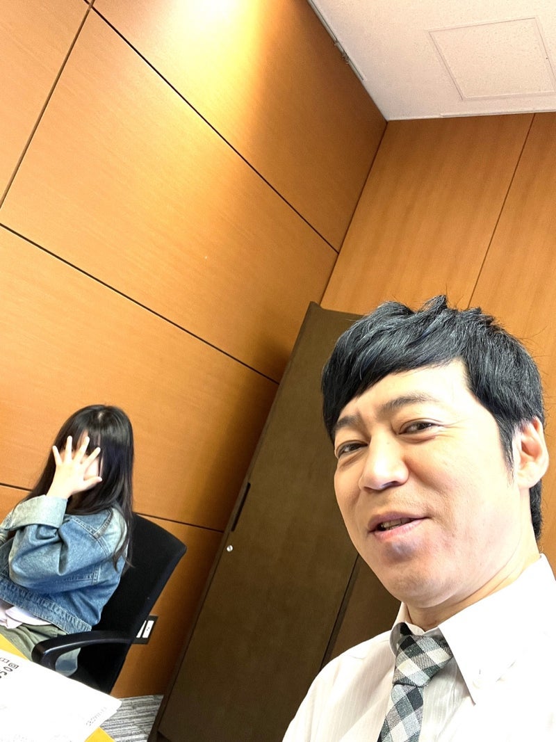 東MAX 仕事現場に来た娘と2shot