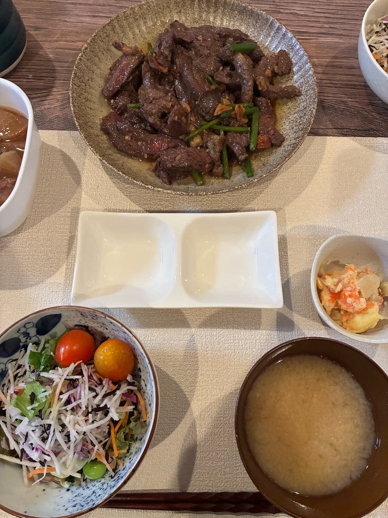 共通の話題がない夫との夕飯の画像