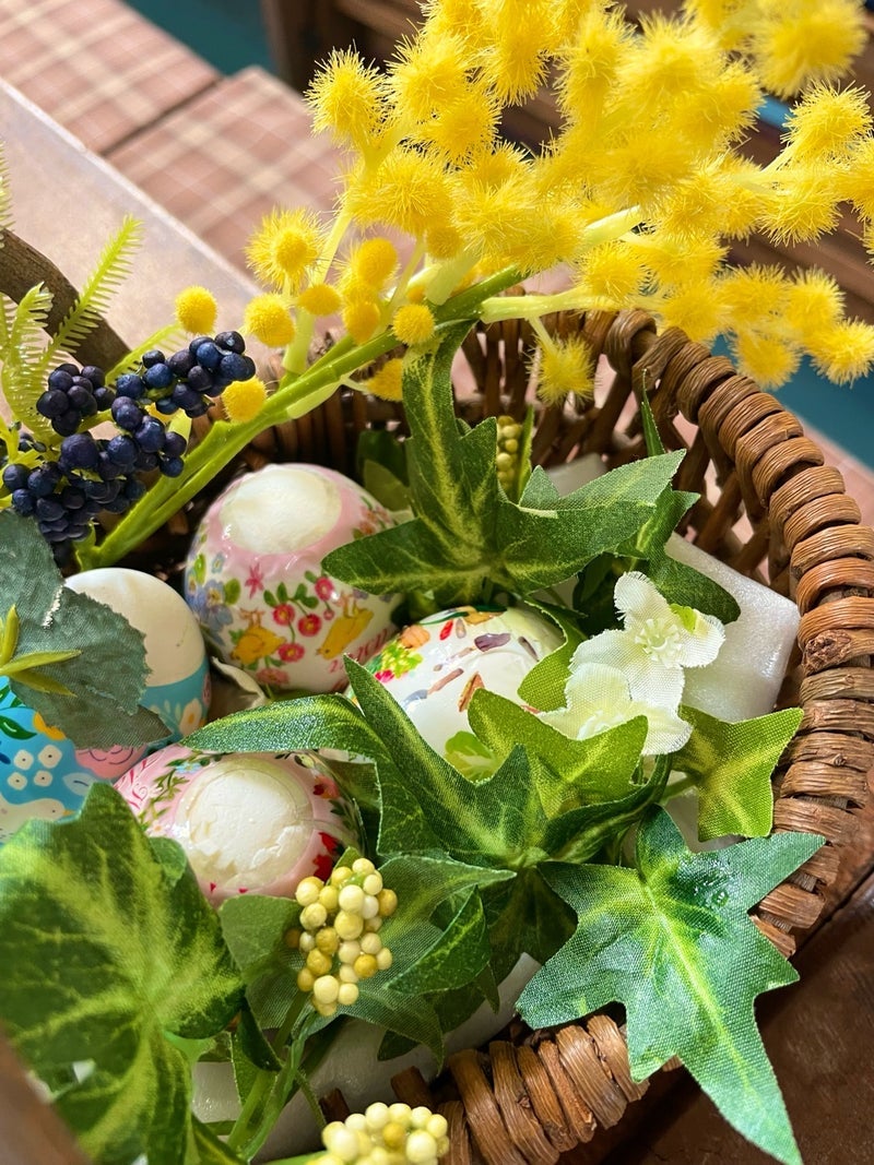 秋吉久美子 復活祭で貰った2つの卵の画像