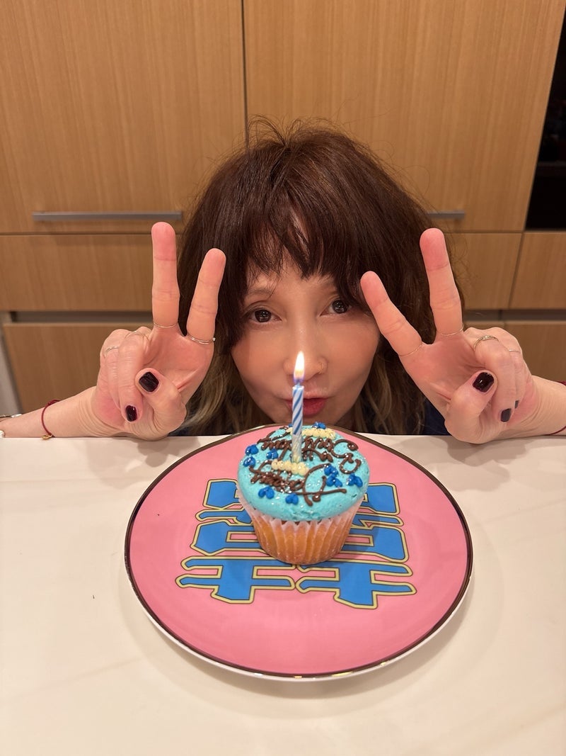 小川菜摘 誕生日プレゼントと韓国土産の画像