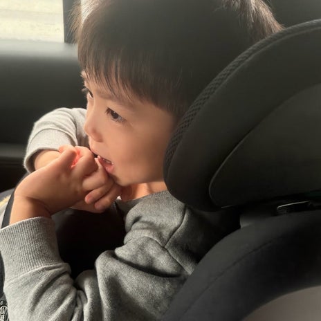 だいた 雨で息子と向かった室内の画像