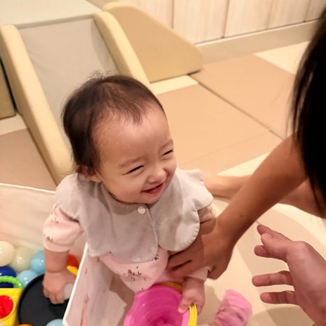 杉浦太陽 三男と仲良く遊ぶ姿の画像
