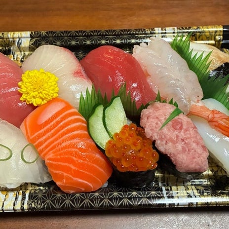 夫がいない日に食べた1500円の寿司の画像