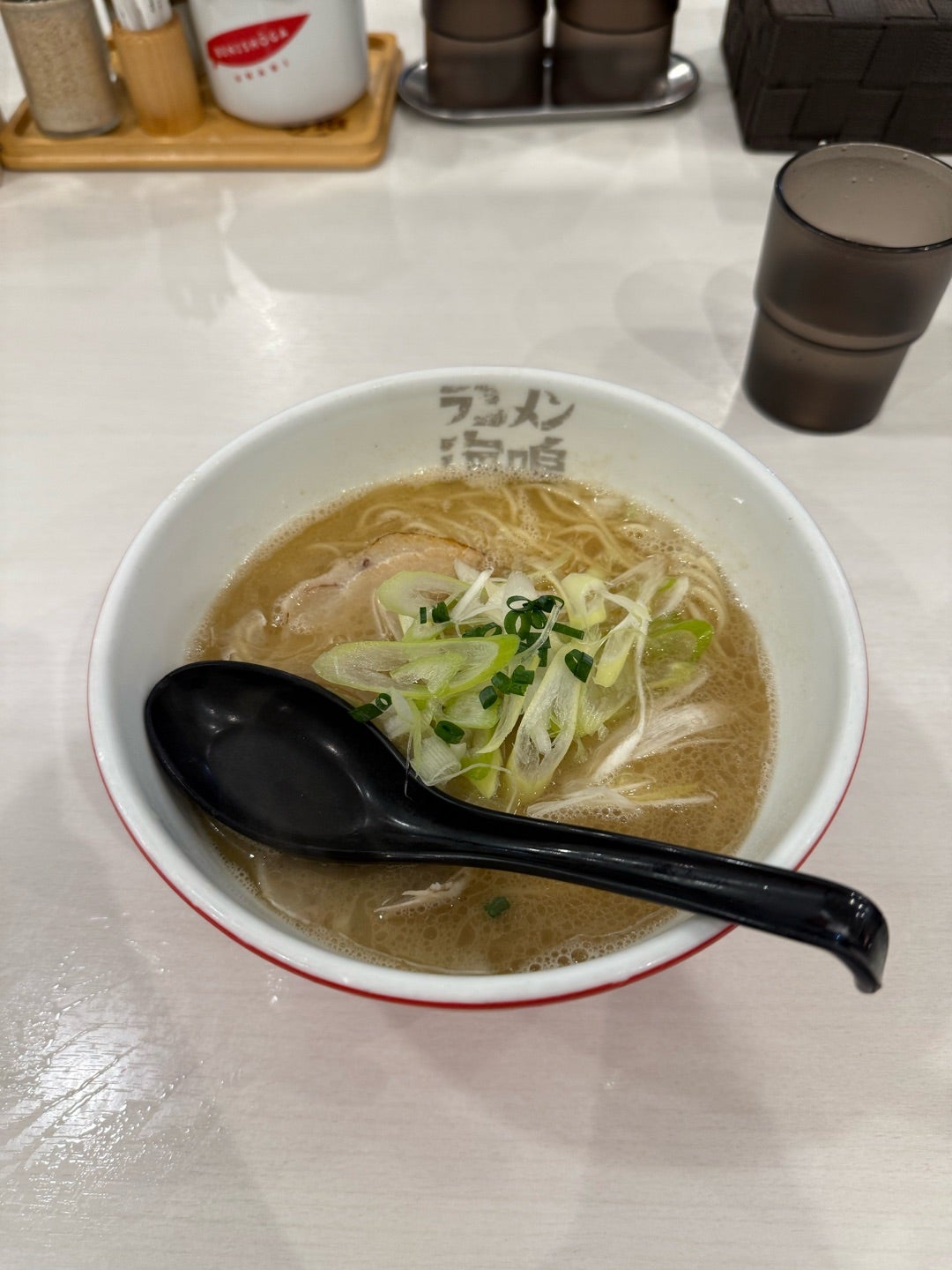 はあちゅう 行列になっていた店