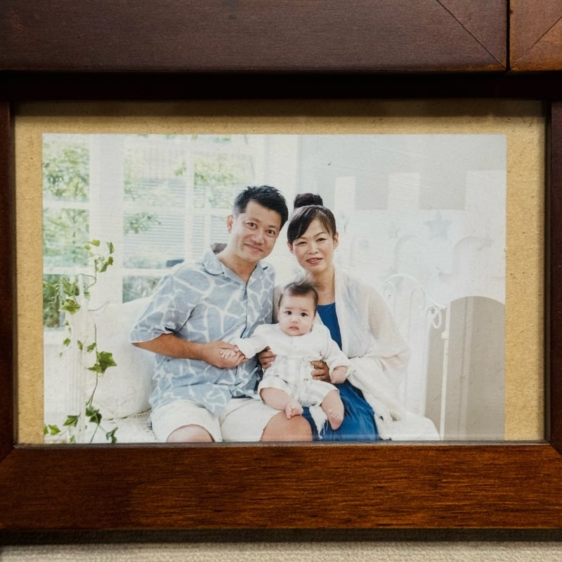 だいた 写真見てパパと答える息子の画像