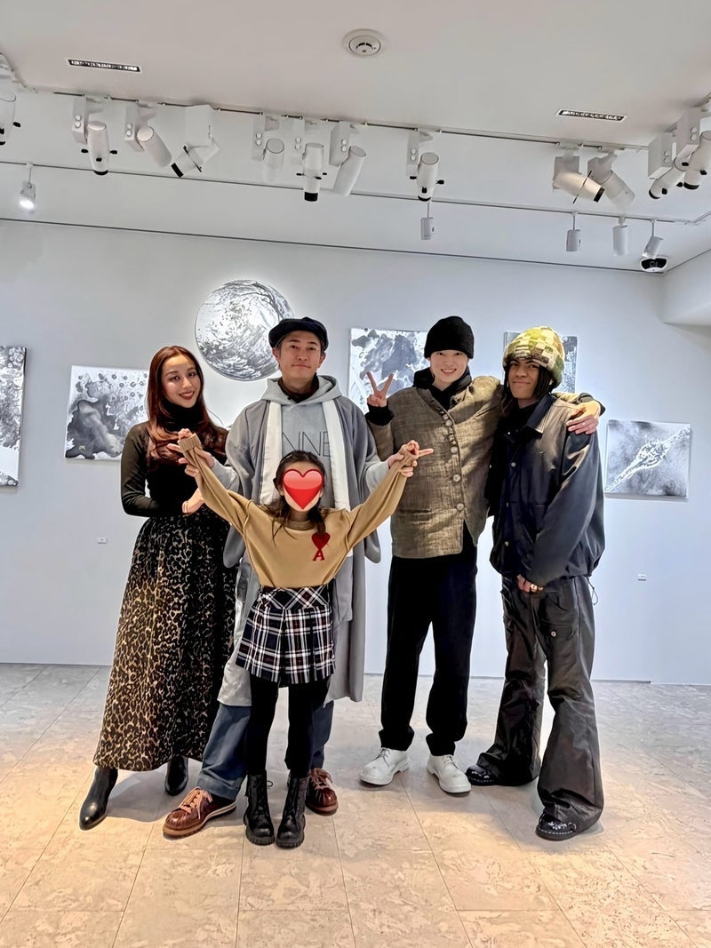 PINKY 子供達と夫の墨画展を鑑賞の画像