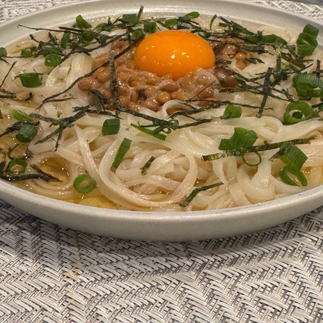 堀ちえみの夫 秒で食べ終わるうどんの画像