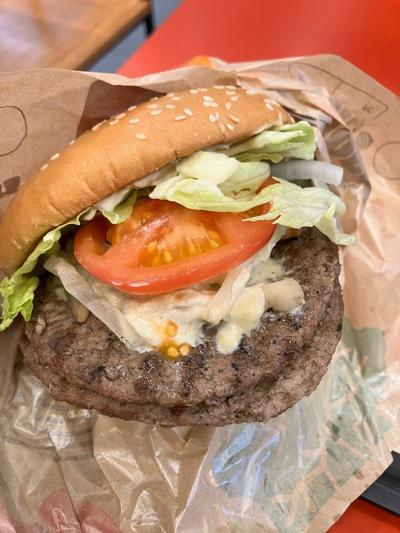 バーガーキングのダブルパテの肉感の画像