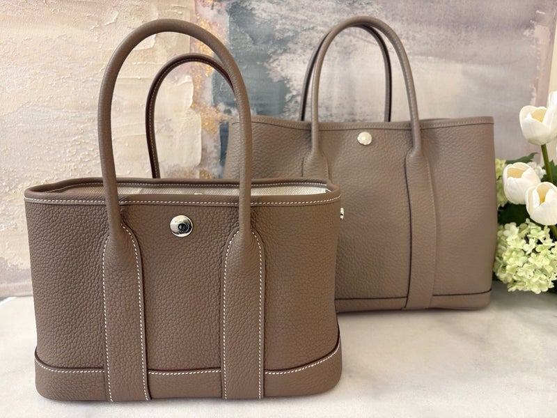 小さいのに全部入るエルメスのバッグの画像