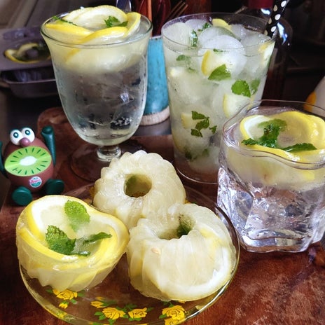暑い夏を涼しく過ごす蜂蜜レモン氷の画像