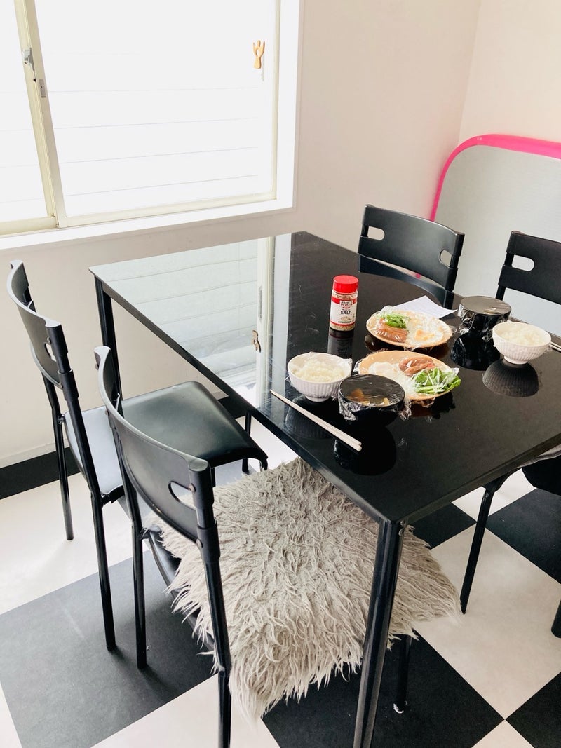 突然泊まりに来る友達と普通のご飯の画像