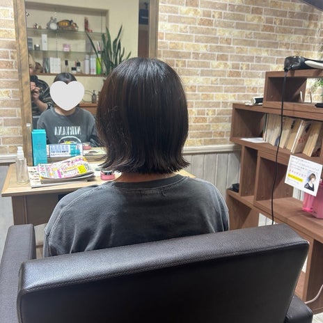 お客様が喜んでくれた外はねボブの画像