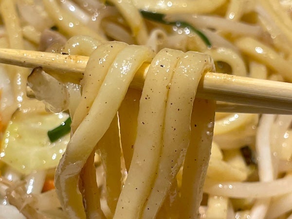 シンプルさが懐かしい塩味の焼きそばの画像