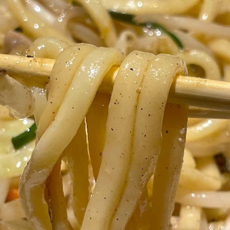 シンプルさが懐かしい塩味の焼きそばの画像