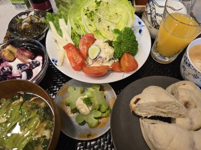 高橋英樹 玉子とレタス入り味噌汁の画像