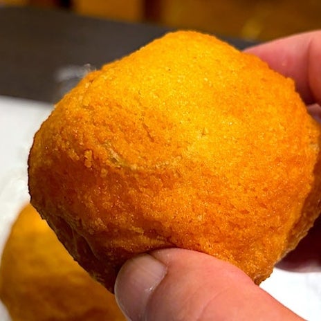 おやつの時間に食べた叉焼メロンパンの画像