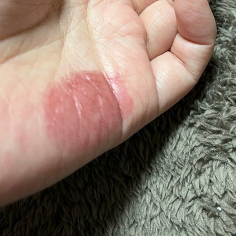 頬やまぶたにも使える一石三鳥の物の画像