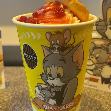 数口飲んだ後全部飲まれたドリンクの画像