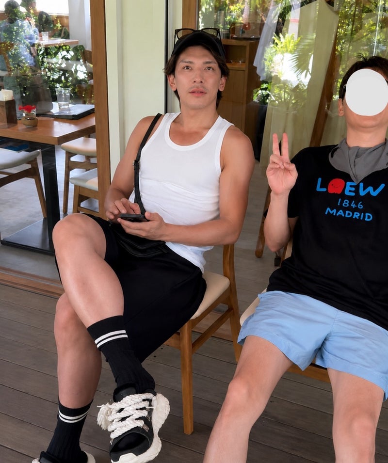 ヒデ 女性に聞きたい男性の足の太さの画像