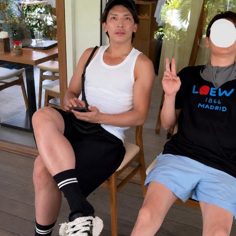 ヒデ 女性に聞きたい男性の足の太さの画像