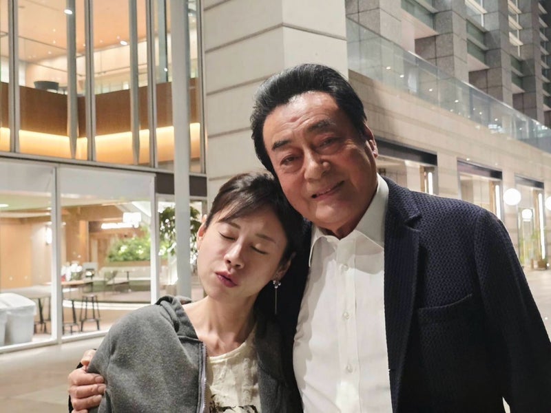 高橋真麻 この日ばかりはムスメの顔の画像