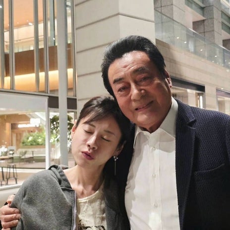 高橋真麻 この日ばかりはムスメの顔の画像