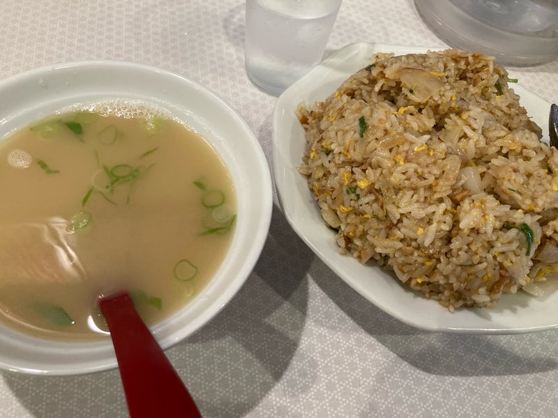 しばしの晩餐は洗面器クラス焼飯の画像