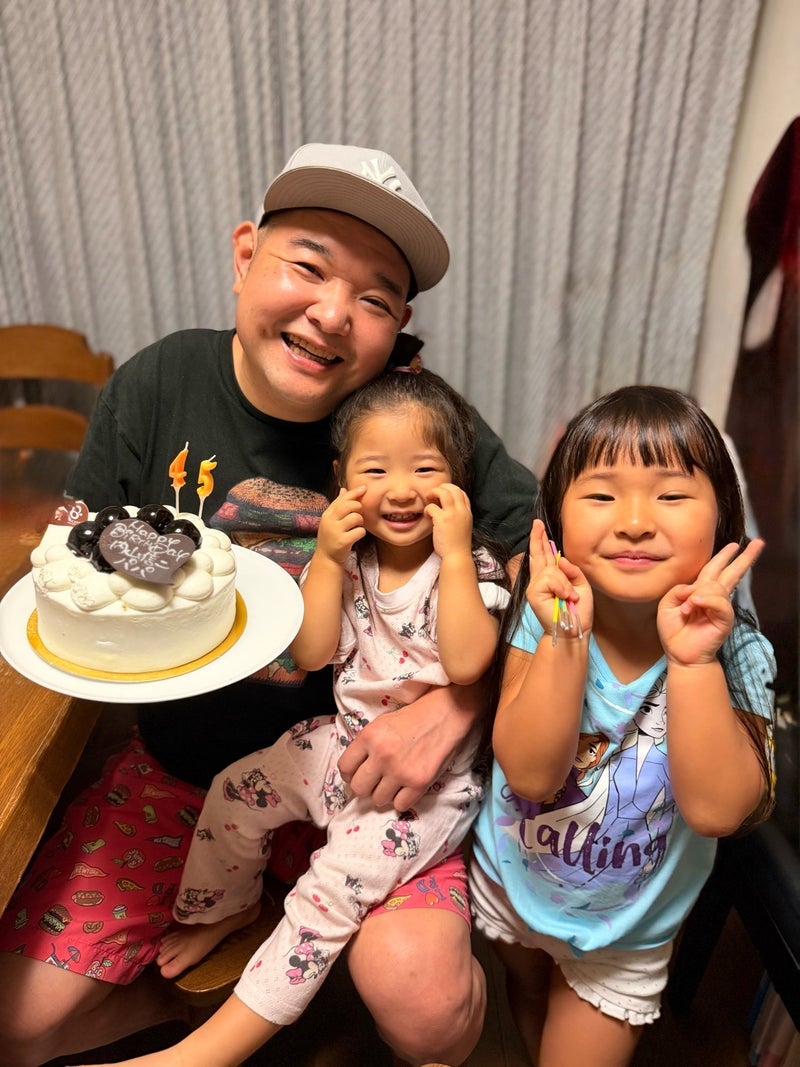 内山妻 祖父母から誕生日の前祝いの画像