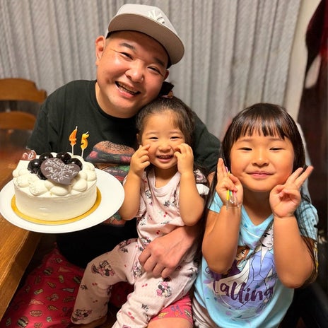 内山妻 祖父母から誕生日の前祝いの画像