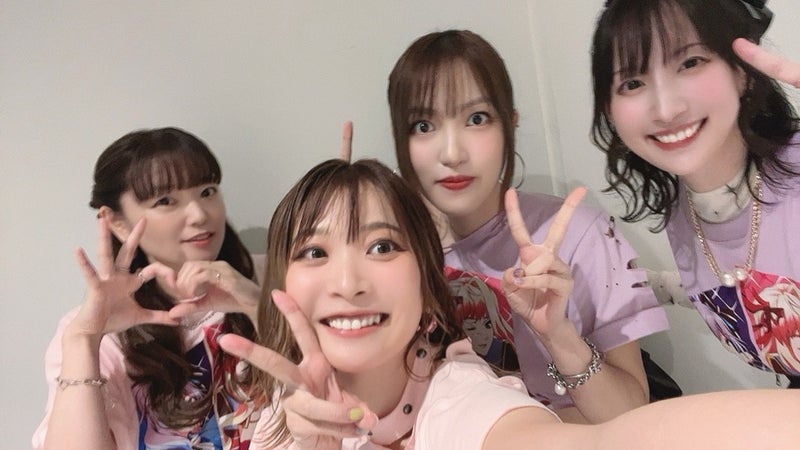 楽しかったイベントでの特別な再会の画像