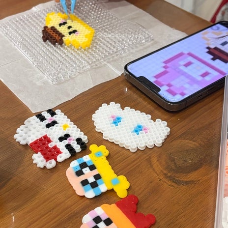娘が熱中しているアイロンビーズの画像