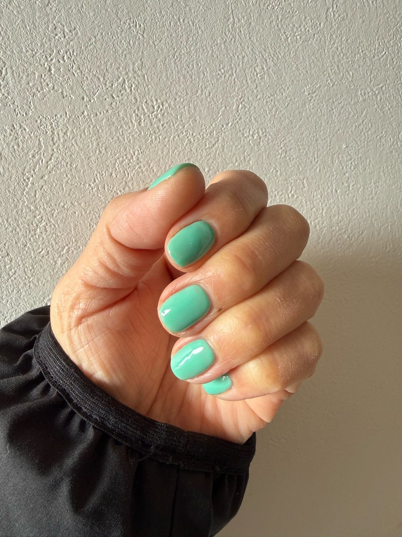 白髪染めをやめた50歳の整え方の画像